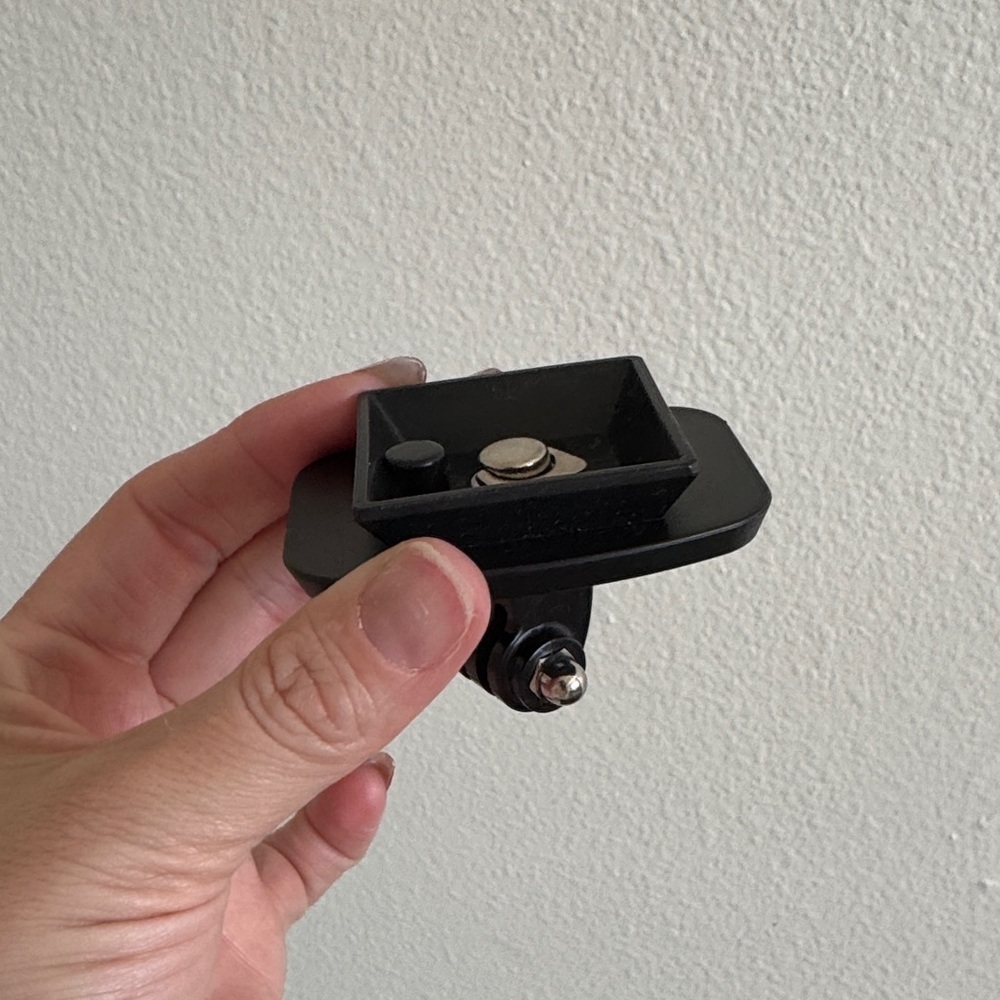 GoPro Black and Red Mount Kit - Picture 2 of 7